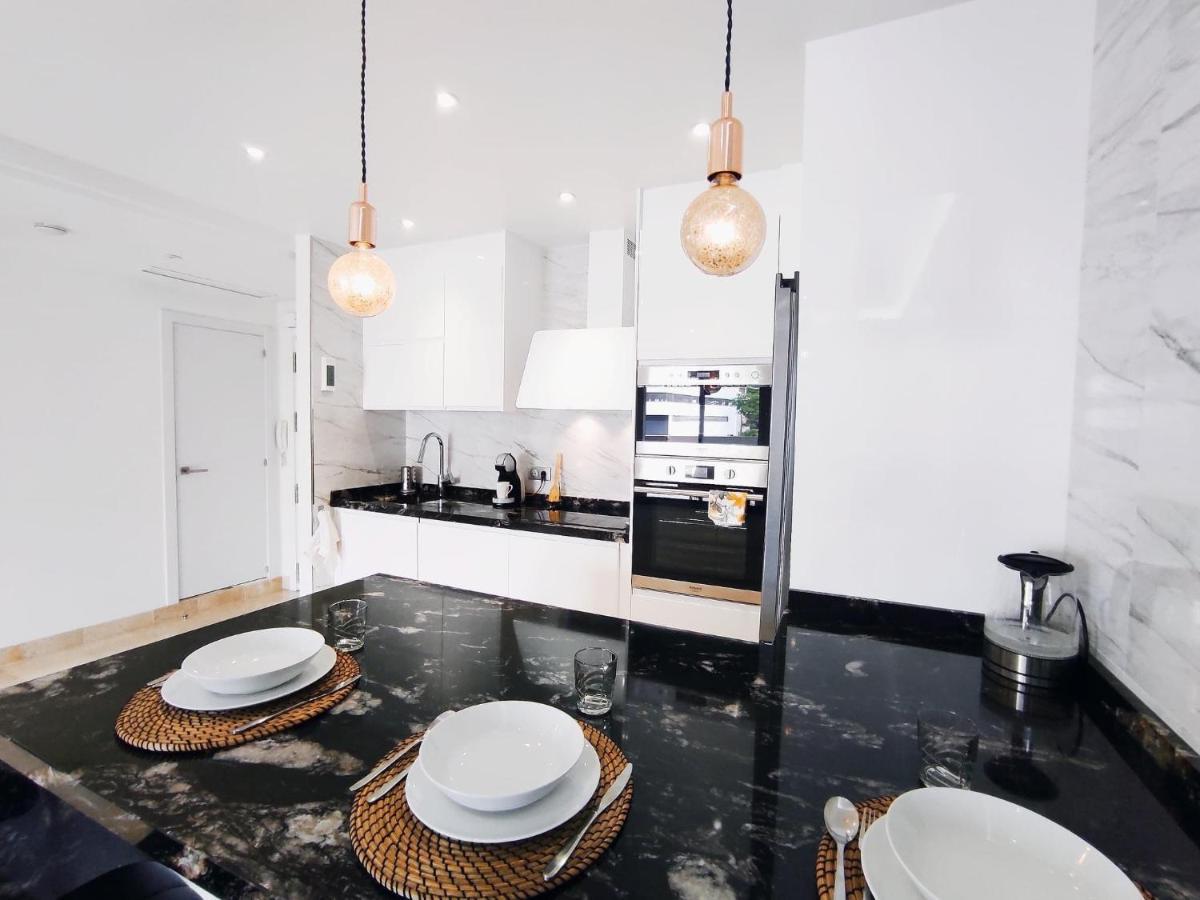 Magnifique Appartement A 5 Min A Pied De La Plage Benalmádena Kültér fotó